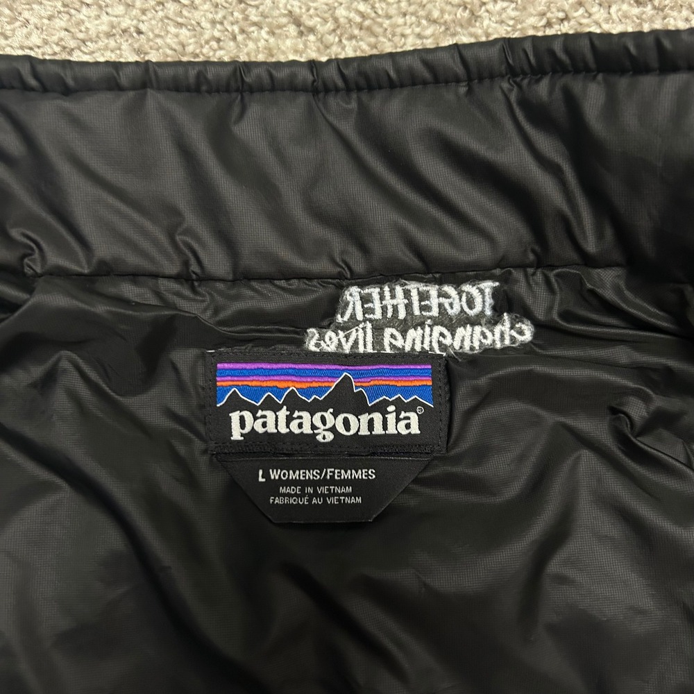 Patagonia Nano Puff Vest Women Size Large LOGO Black Quilted Primaloft Full Zip - Picture 7 of 10